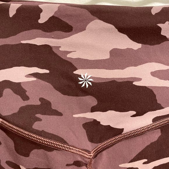 Athleta Elation 7/8 Tight Pink‎ Camo Size M - Picture 2 of 9